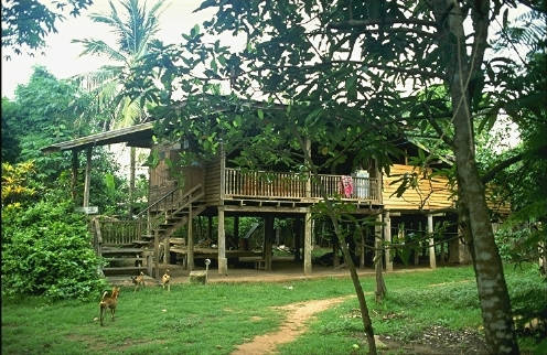 Large home in Pah Leurat